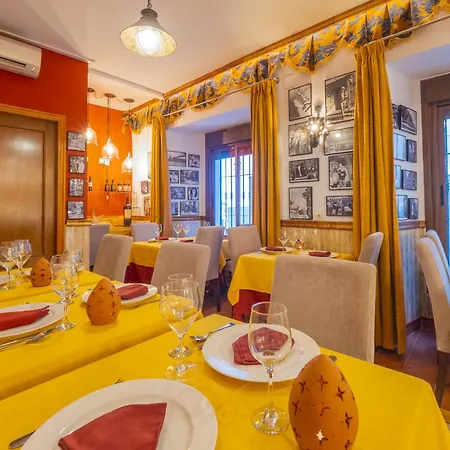 Gasthuis Cubo's La Plaza 301 With Breakfast *